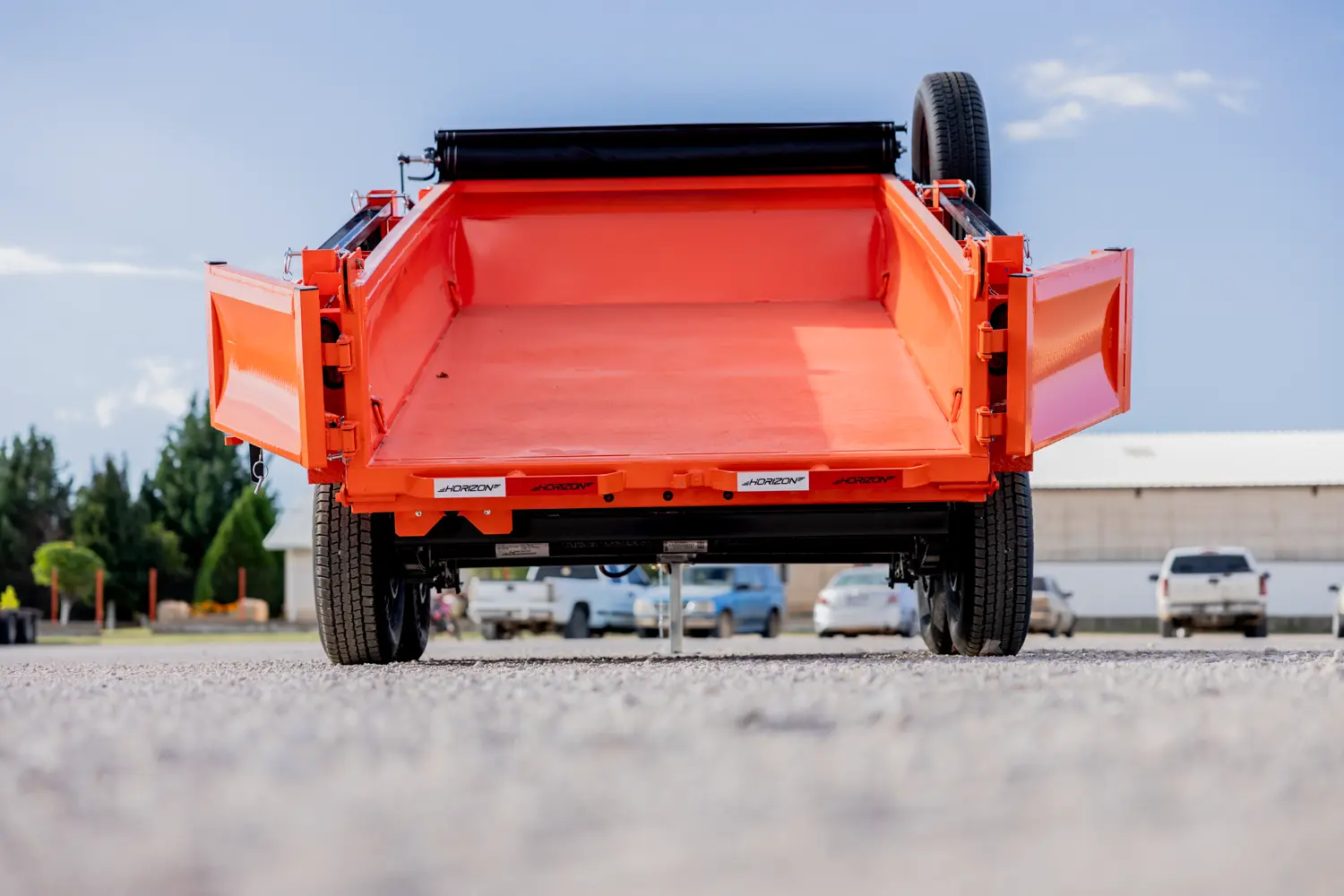 horizon trailers img